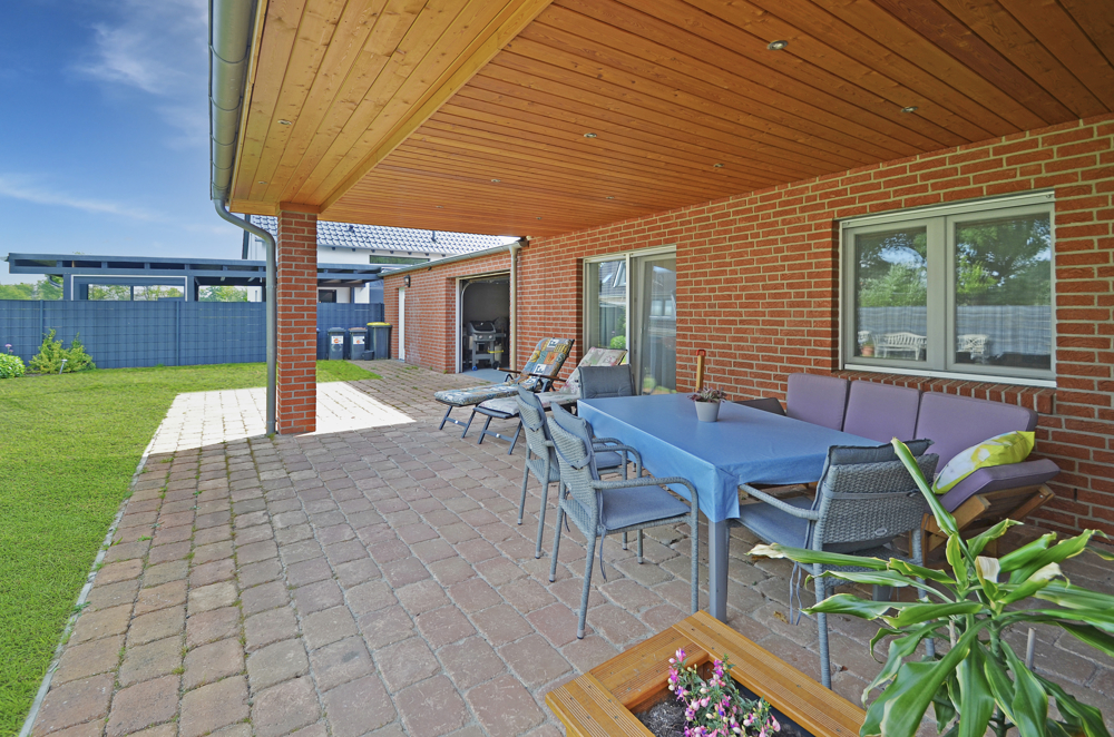 überdachte Terrasse